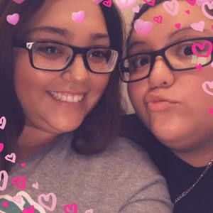 Meet your Posher, Raquel